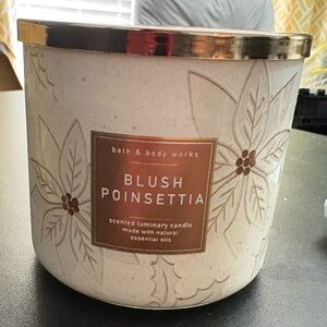 Bath & Body Works Blush Poinsettia Candle - White and Gold